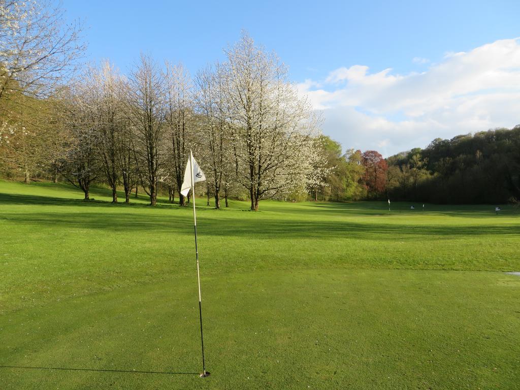 Golf&Hôtel de Falnuée Mazy Exterior foto