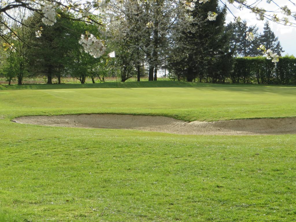 Golf&Hôtel de Falnuée Mazy Exterior foto